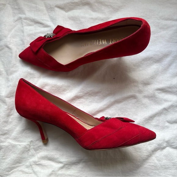 Stuart Weitzman black Red Suede pointed heels size 5 $400 - Picture 3 of 6